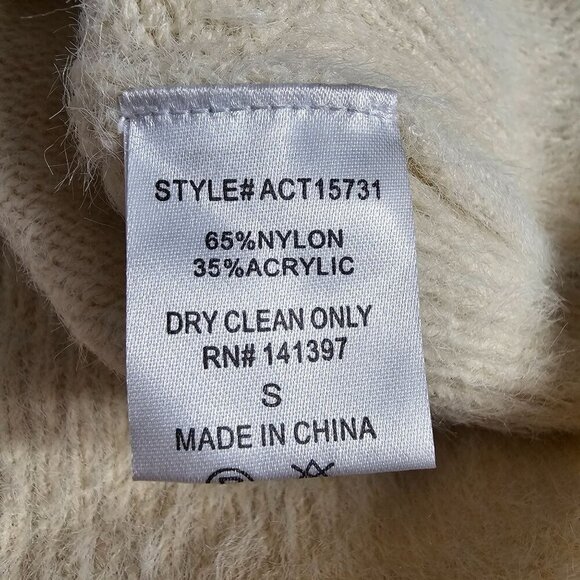 ASTR‎ The Label Womens Puff Sleeve V-Neck Sweater Fuzzy Eyelash Knit Top Cream S - Picture 5 of 9